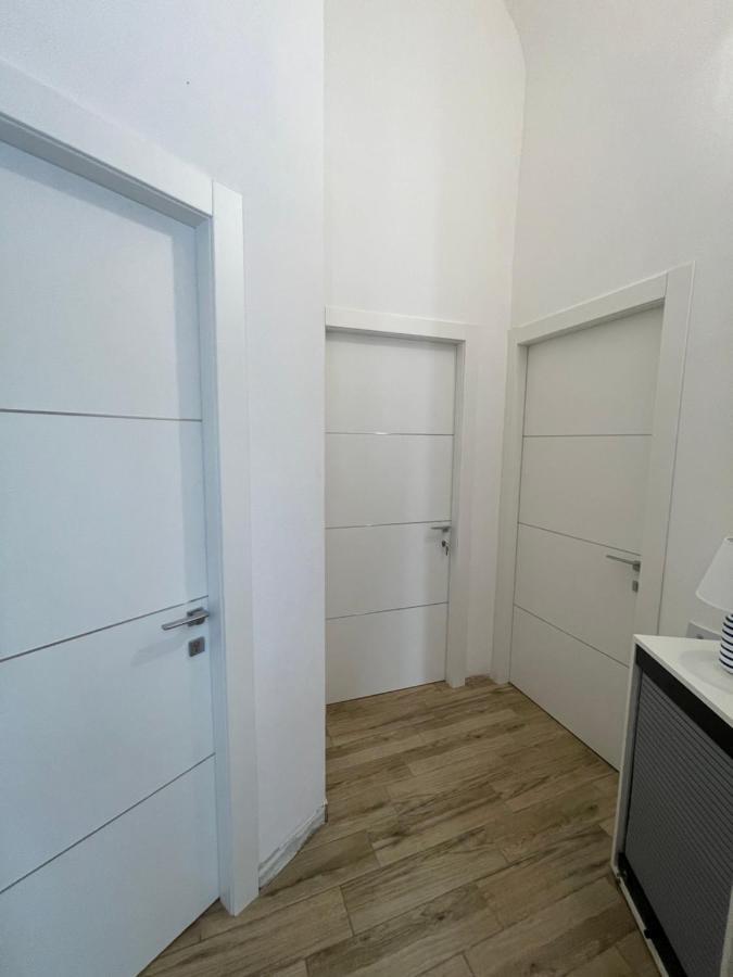 White Shell Rooms Accomodation Fast Check-In ألغيرو المظهر الخارجي الصورة