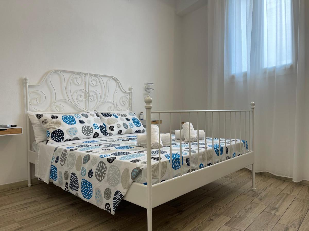White Shell Rooms Accomodation Fast Check-In ألغيرو المظهر الخارجي الصورة