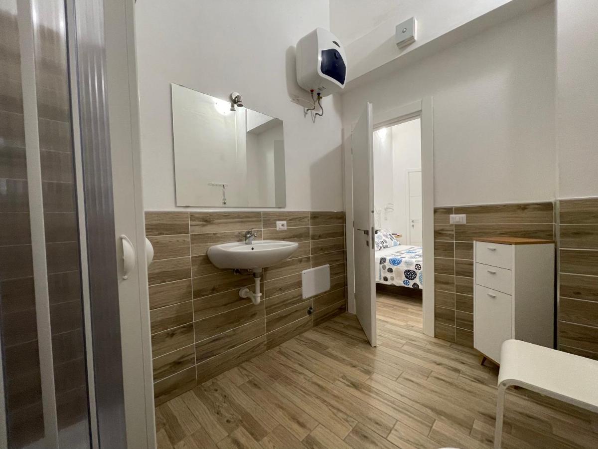 White Shell Rooms Accomodation Fast Check-In ألغيرو المظهر الخارجي الصورة