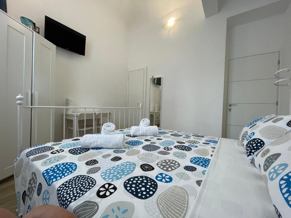 White Shell Rooms Accomodation Fast Check-In ألغيرو المظهر الخارجي الصورة