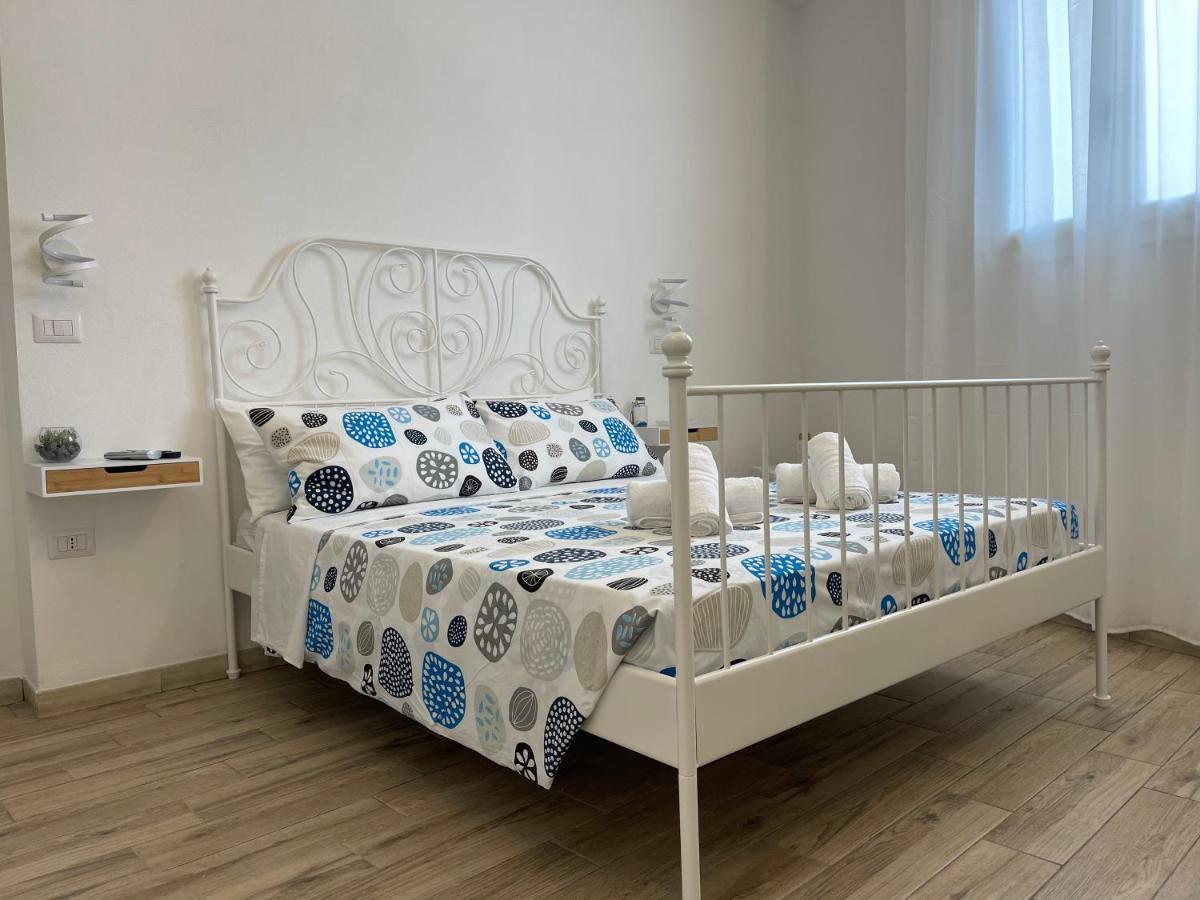 White Shell Rooms Accomodation Fast Check-In ألغيرو المظهر الخارجي الصورة
