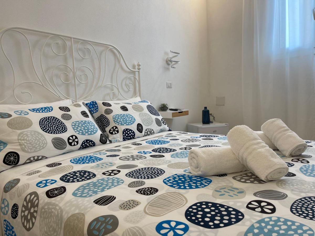 White Shell Rooms Accomodation Fast Check-In ألغيرو المظهر الخارجي الصورة