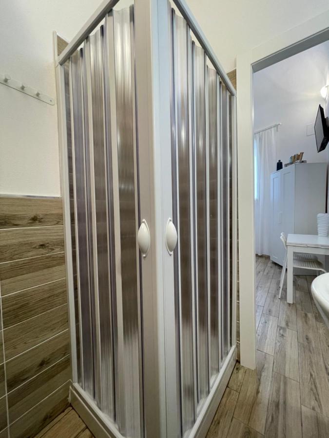 White Shell Rooms Accomodation Fast Check-In ألغيرو المظهر الخارجي الصورة